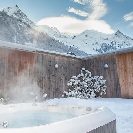 Apartment Au Bon Coin - Luxury Chamonix Hidden Haven, Mont Blanc View, Hot Tub And Garden エクステリア 写真