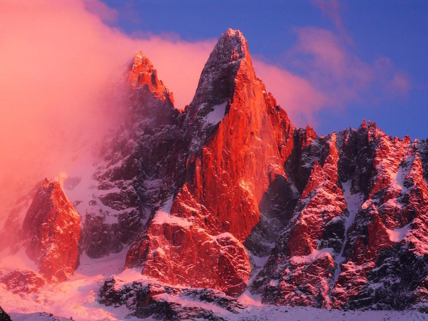 Apartment Au Bon Coin - Luxury Chamonix Hidden Haven, Mont Blanc View, Hot Tub And Garden エクステリア 写真